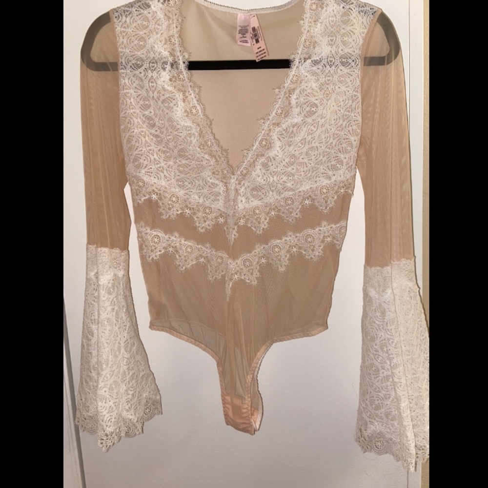 Lingerie bodysuit